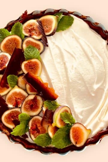 Fig Tart with cream and chocolate.