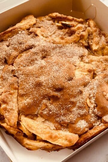 Apple Cake with Cinnamon and Sugar Topping